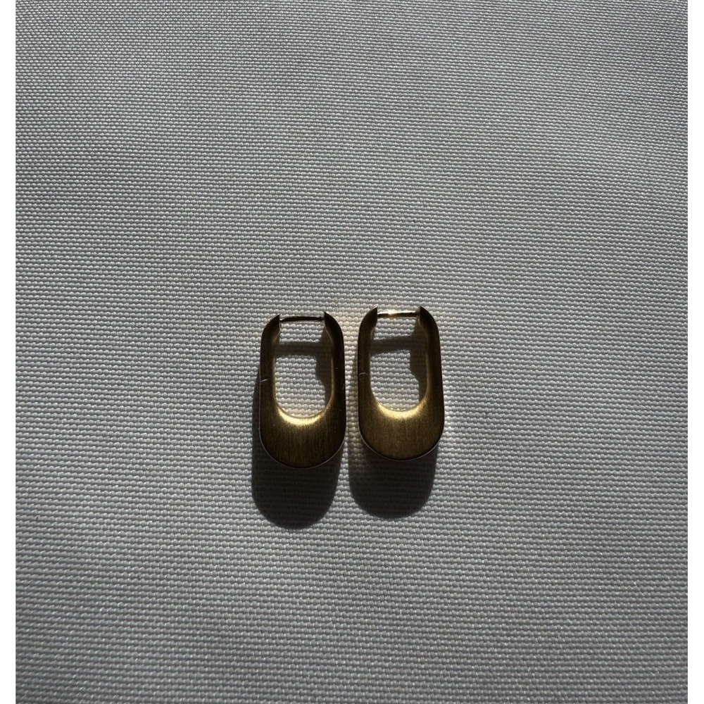 NEW! Dean Davidson Crosby Huggie Hoop Earrings Signature Brushed Gold $130 - Picture 4 of 10